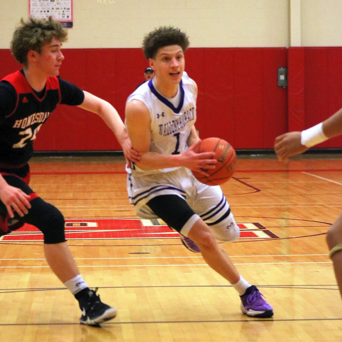 wmjdeaton's tweet photo. Boys HS 🏀@paupackhoops pulls off a 61-52 win vs Honesdale during the PIAA D2-5A playoffs. Bucks will face Crestwood on Friday, who won 45-32 over West Scranton. @TheNewsEagle1 https://t.co/X9aHkDMAEY