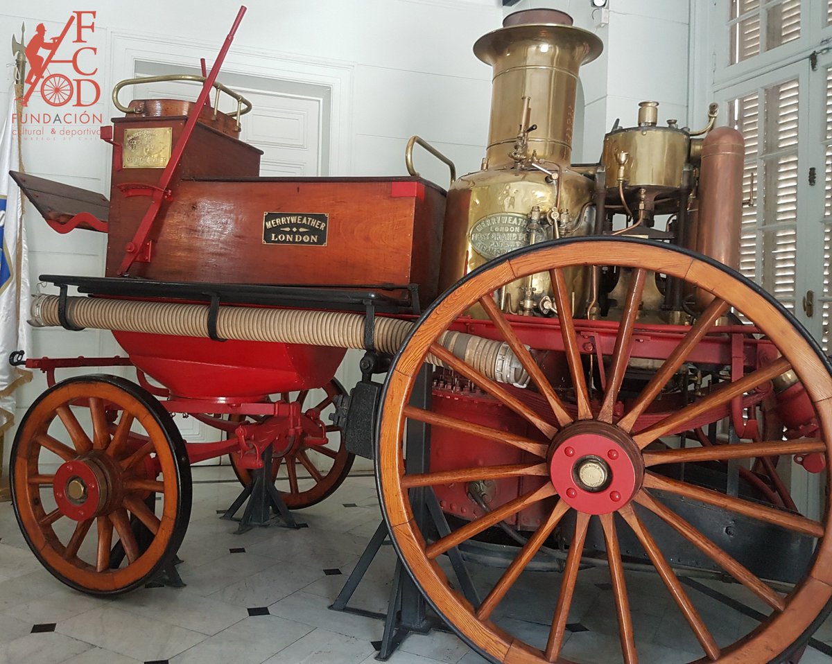 🚒¿Conoces la Bomba a Vapor que tenemos en la entrada de la Sede Central de la Junta Nacional de Cuerpos de Bomberos?🚒

🚨¡Te contamos su historia en bit.ly/2EklhQs !🚨

¡👩🏼‍🚒👨🏼‍🚒Recuerden seguirnos en facebook.com/FCDBCH !

#Bomberos #History #patrimonio #cultura