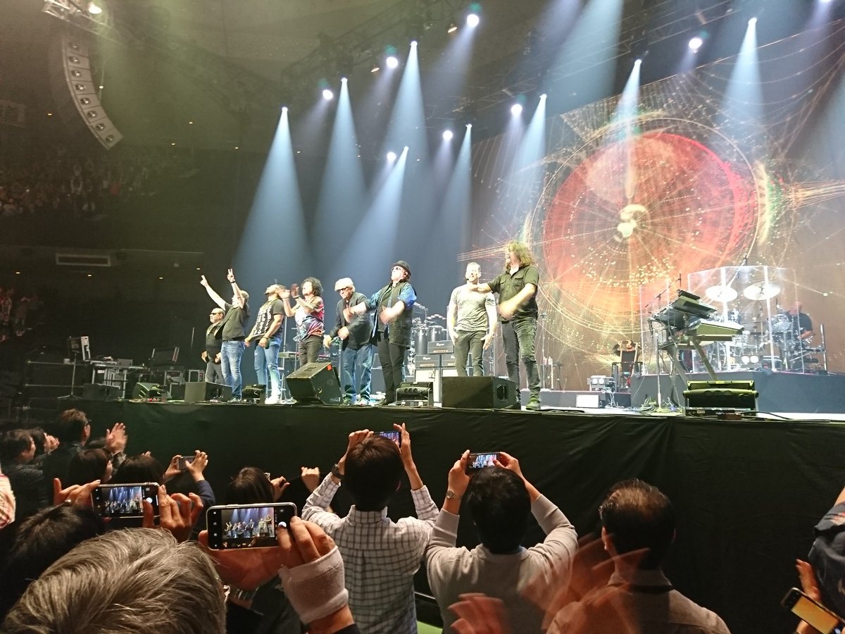 Thank you for the fantastic show!!!
#TOTO #40TripsAroundTheSunTour 
#武道館