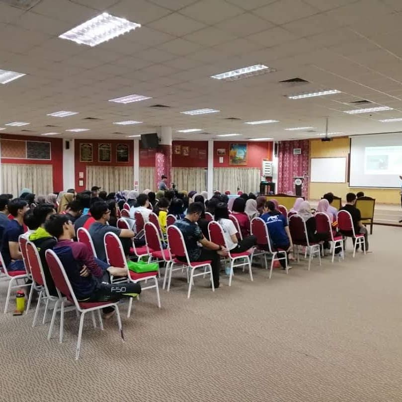 twtbioss's tweet photo. BIOSS SHARING SESSION 
On 18th February 2019, A sharing session with title of  "Self awareness and mental health problem among young people" has successfully organized in DSM with Encik Abang Afzalurrahman bin Abang Ahmad which is an amazing speaker.

We Unite, We Lead, We strive https://t.co/l0O960YnBD