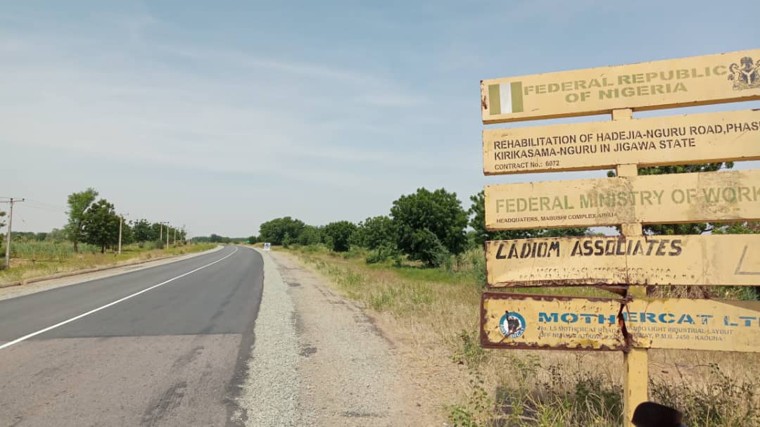 Abdullahilade's tweet photo. The newly Rehabilitated Hadejia-Nguru Road, Phase II: Karikasama-Nguru in Jigawa state by President @mbuhari administration. Under 4years, doing more with less. https://t.co/Zf0ARm2GoX