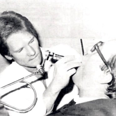 tikitacii's tweet photo. BREAKING! A fost descoperit încă un medic fals. Acesta pretindea că este dentist. https://t.co/MEwgbFPJwy