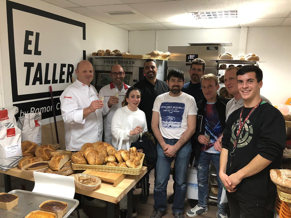 cusine_eu's tweet photo. Finalitzada la primera formació de les farines preparades de @backaldrin.
Els resultats han sigut espectaculars.
Gràcies a tots per assistir, esperem tornar-nos a veure aviat.
#BACKALDRIN
#CLEANLABEL
#FARINES
#ELTALLER
#RCH https://t.co/f7ISMriuMH