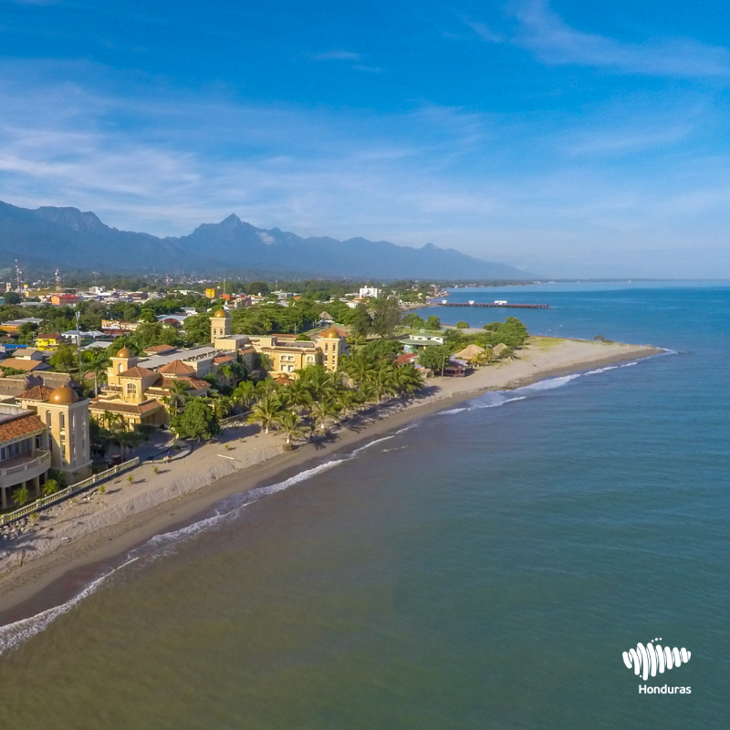 Por ser una de las ciudades más bellas y alegres de Honduras, La Ceiba se ha ganado cariñosamente los nombres de #CeibitaLaBella y #LaNoviaDeHonduras”