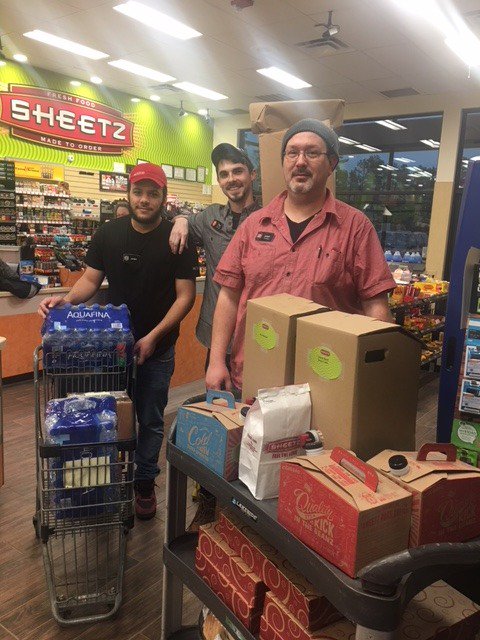 AlstonRidgePTA's tweet photo. Teachers and staff were so excited this morning to celebrate the announcement of our new and already beloved principal MR. SCHUTTE!
A huge thanks to Sheetz for very generously donating a breakfast feast! https://t.co/lRCwzxspyu
