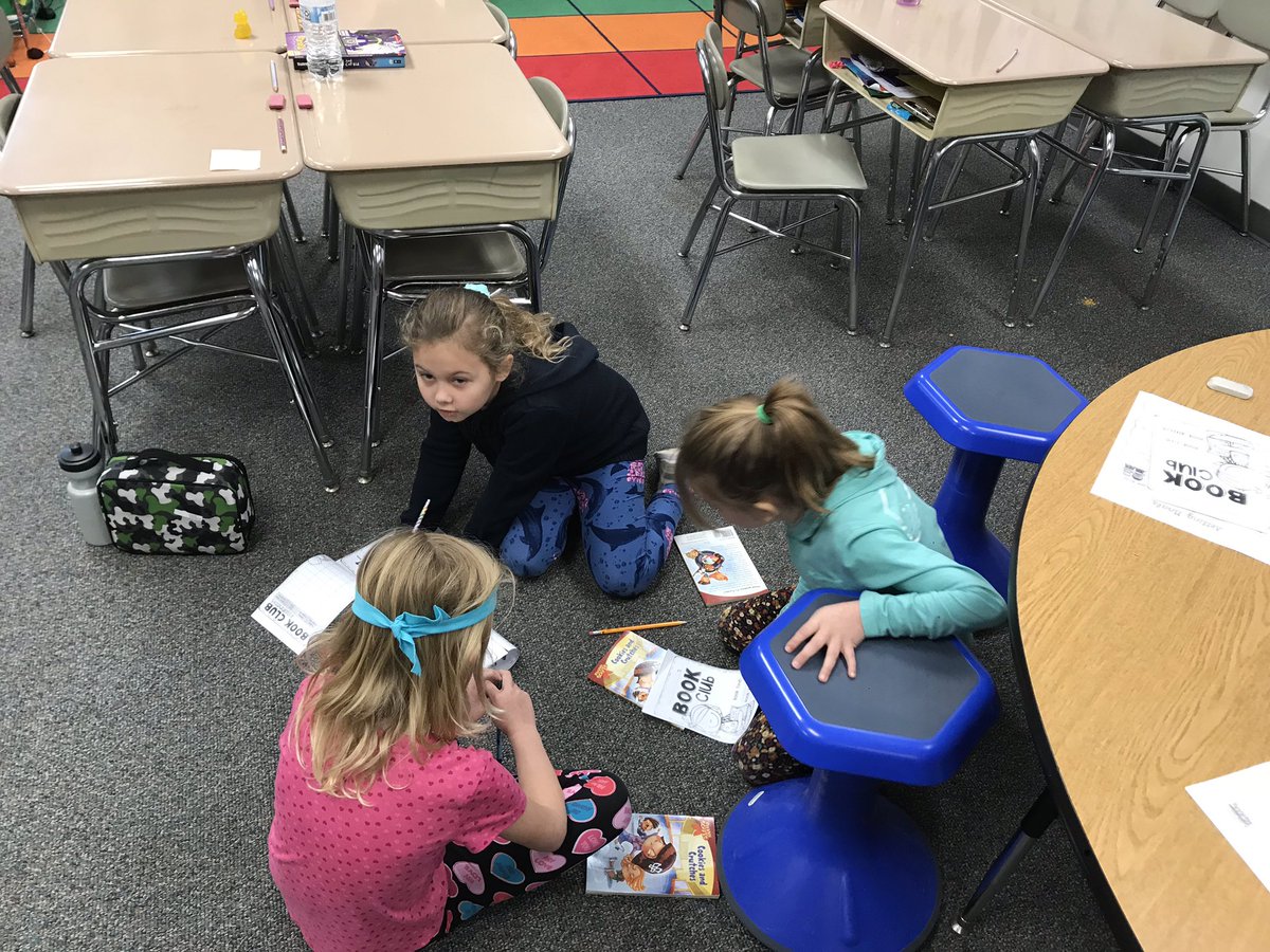 MrsMcCown2nd's tweet photo. Starting book clubs today! These kids were so excited to choose their books &amp; group. I love the discussion I’m hearing! https://t.co/9M1sMSAg7Y