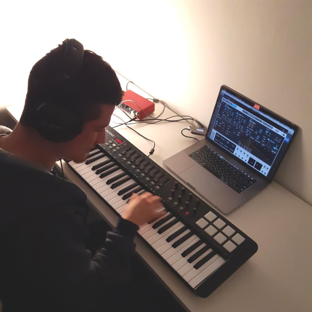 bettersleephq's tweet image. Our sounds and music are carefully crafted to create a deeply soothing feeling🌿
We snapped a pic of our Sleep DJ Danyl creating a beautiful piece.
#appdevelopment #appdevelopmentprocess