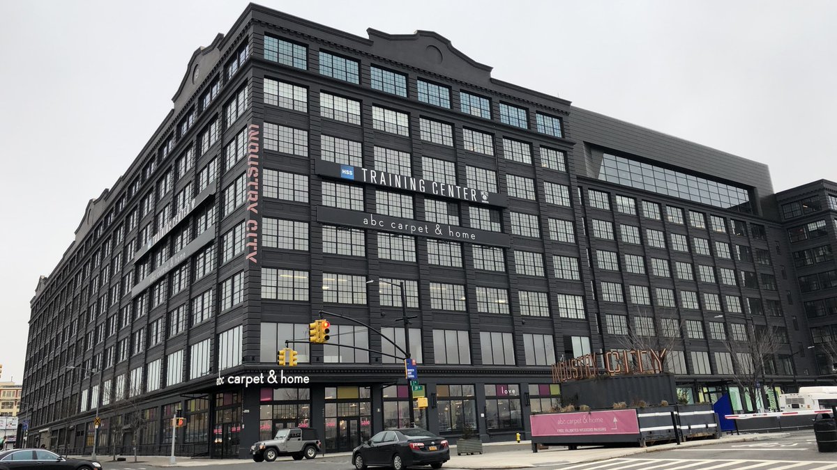 📍 Industry City

Back at it. #WeGoHard