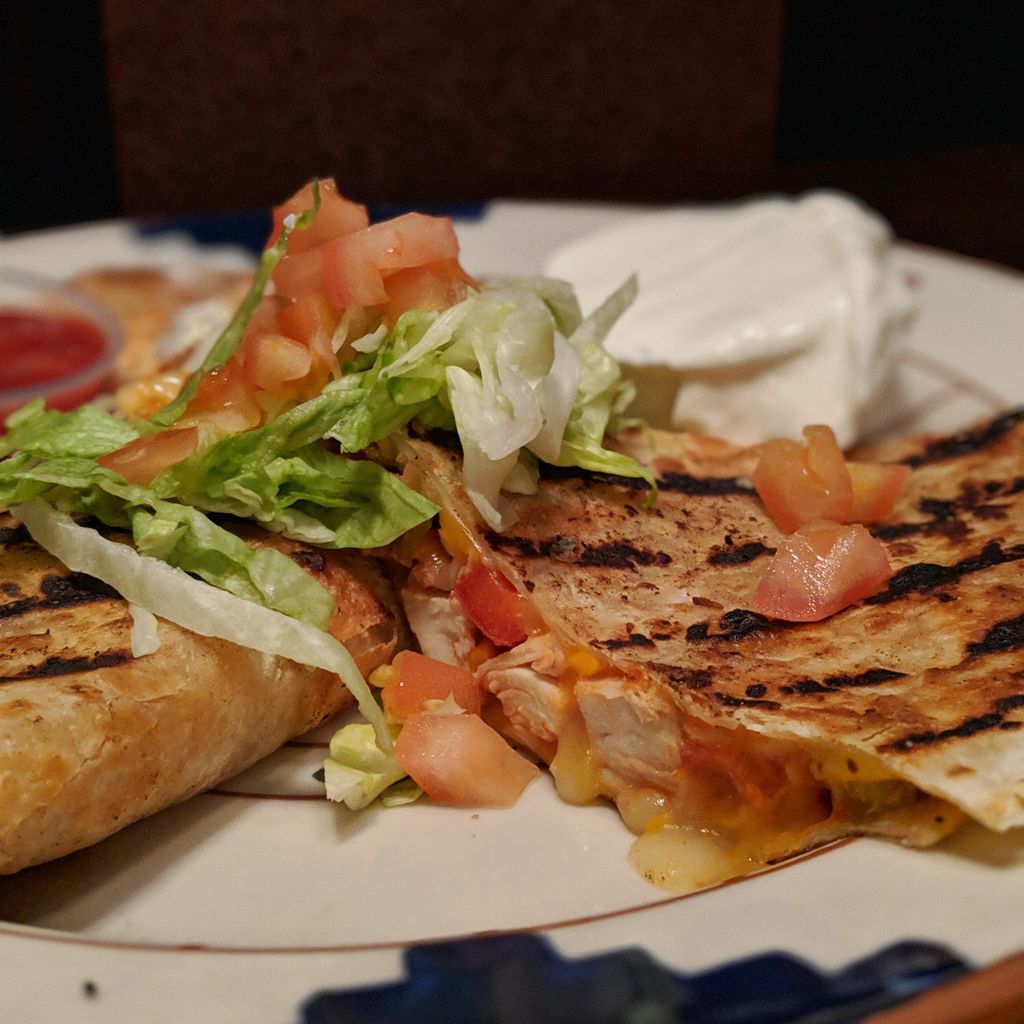Gooey chicken quesadilla!! 🐔🤤 Like WHOA.
#Chicken #Quesadilla #food #like #foodporn #love #photooftheday #picoftheday #foodie #amazing #yummy #delicious #bestoftheday #foodpics #dinner #foodgasm