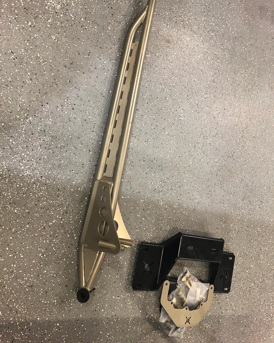 chicane23's tweet photo. Our @CorteXracing torque arm just arrived for the #ShelbyGT500. Will you just look at that build quality! #cortexracing #driveoptima #becausestreetcar https://t.co/ow3XxQITBW