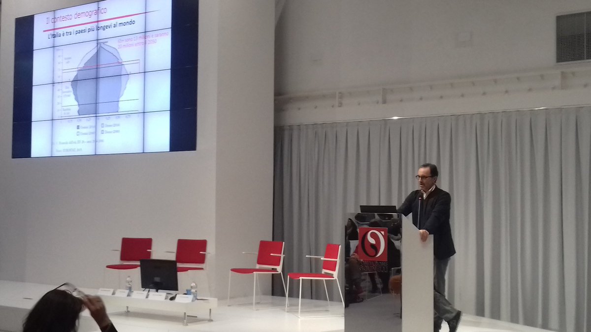 Active aging: prof. Lucifora  fornisce alcuni dati dell'osservatorio <a href="/cnel_it/">Consiglio Nazionale dell'Economia e del Lavoro</a>