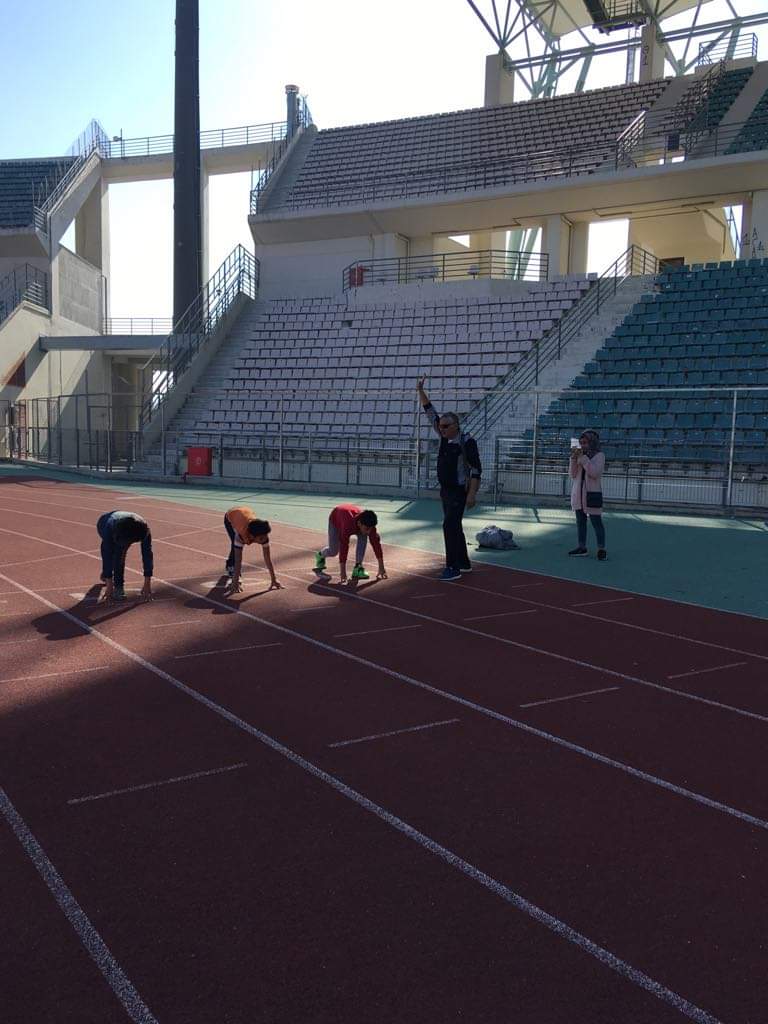 EviVasileiadou's tweet photo. #EviOnTheMove @GEMReport
The refugee students of highschool visired the stadium today and practiced spors. Nice experience for them https://t.co/7WA8tY0T9z