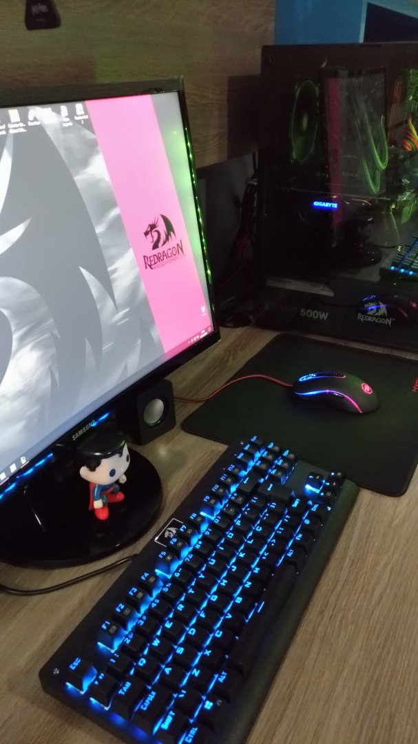 RedragonBR's tweet photo. Setup #ReadyForBatlle super bacana do nosso fã João Vitor Zaniolo! https://t.co/UdBRSPivHH