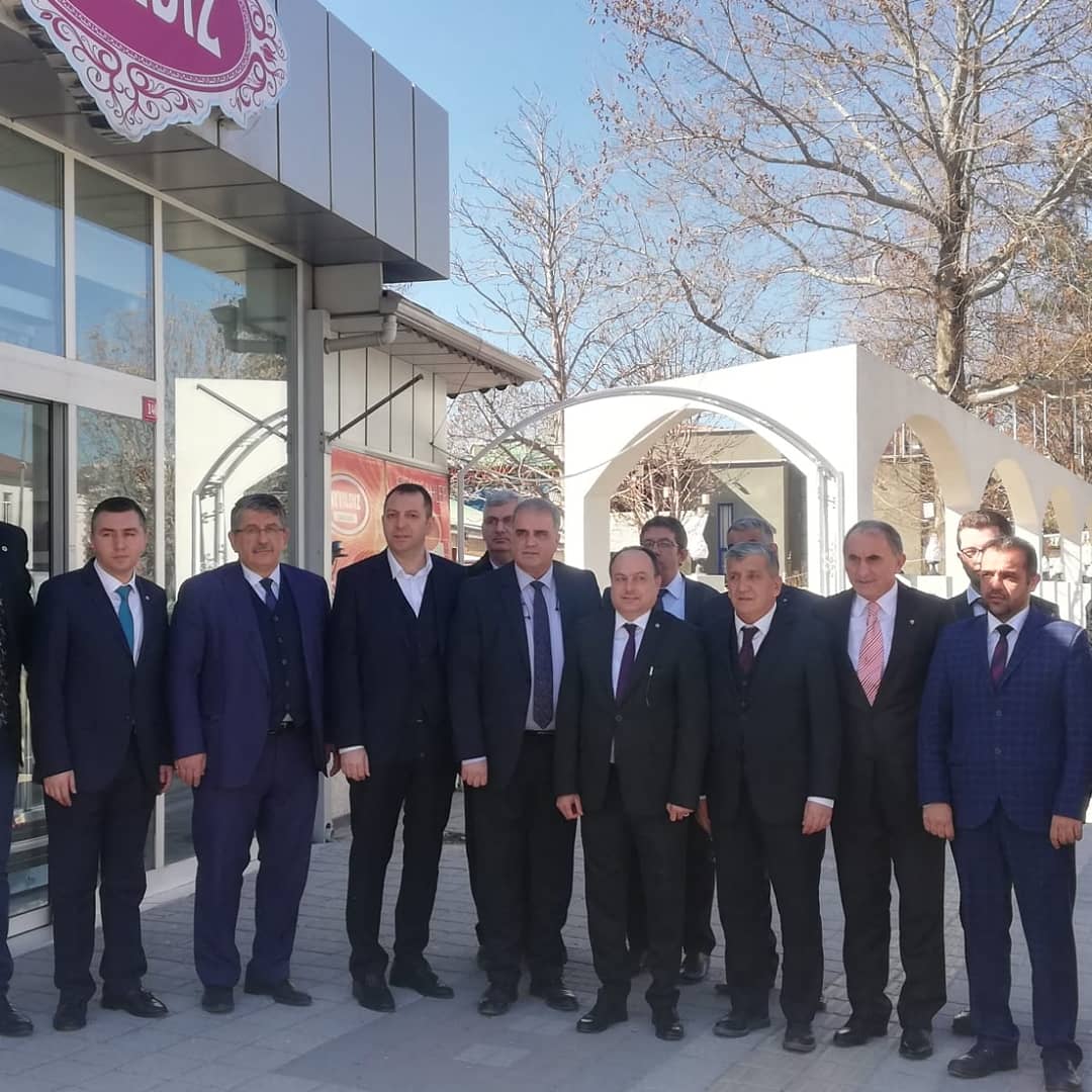 kutahyatso's tweet photo. Kütahya Ticaret ve Sanayi Odasında  ortağı olduğu Afyon Abigem A.Ş. nin yönetim kurulu toplantısı Tavşanlı TSO da gerçekleşti. https://t.co/qQK2d4qWXi