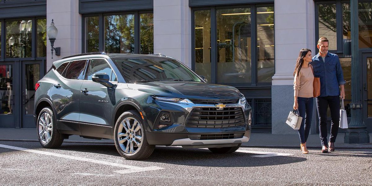 ChevyEnglewood's tweet photo. The horizontal black grille in the All-New 2019 Chevrolet Blazer stands out with a touch of elegance combined with fierce design. https://t.co/GkKjgtH4em

#ChevroletofEnglewood #Chevrolet #ChevroletBlazer https://t.co/xpGkik5BtF