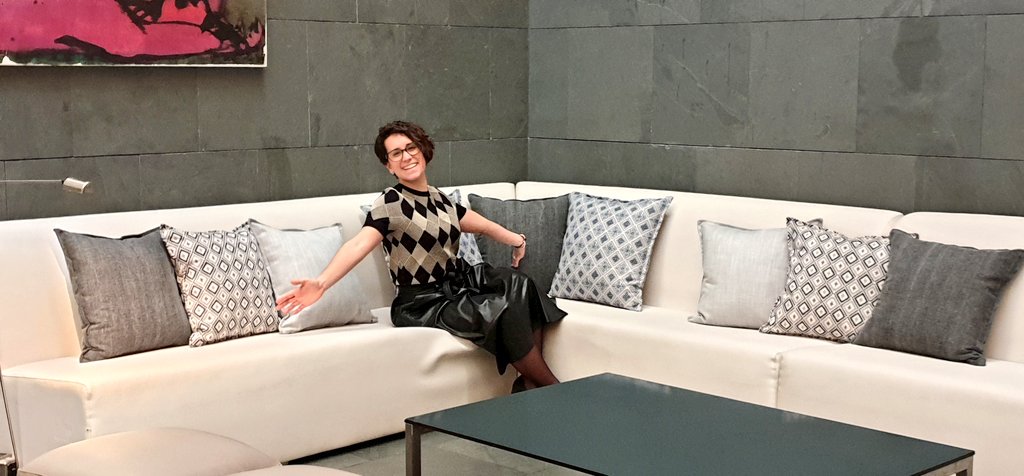 MariaConsuelo91's tweet photo. Feel like home! @Trypaeropuerto #estrenandosofa #new #meliaspain https://t.co/AlwTB8Ee3m