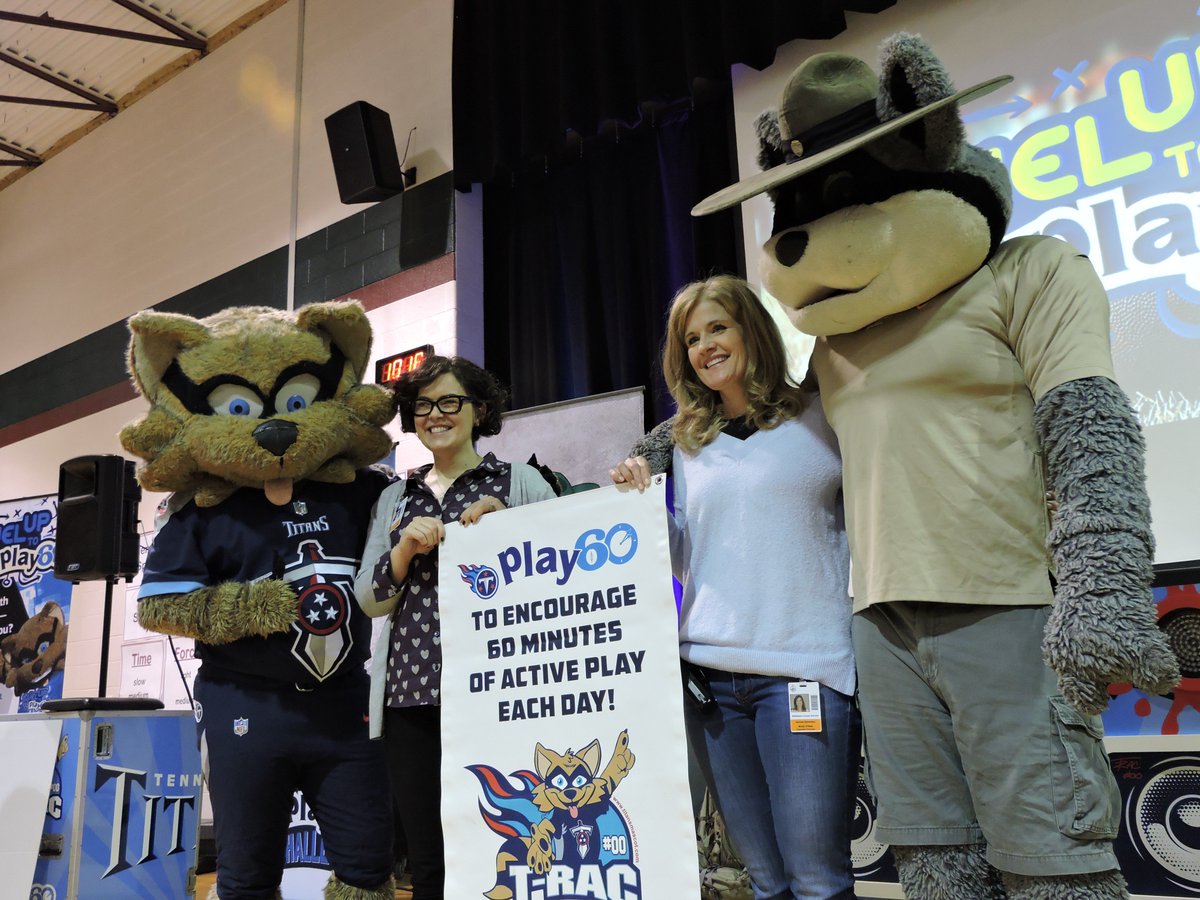 Kenrose thank the Titans and Tennessee State Parks for the Play 60 presentation on healthy food  and activity choices!