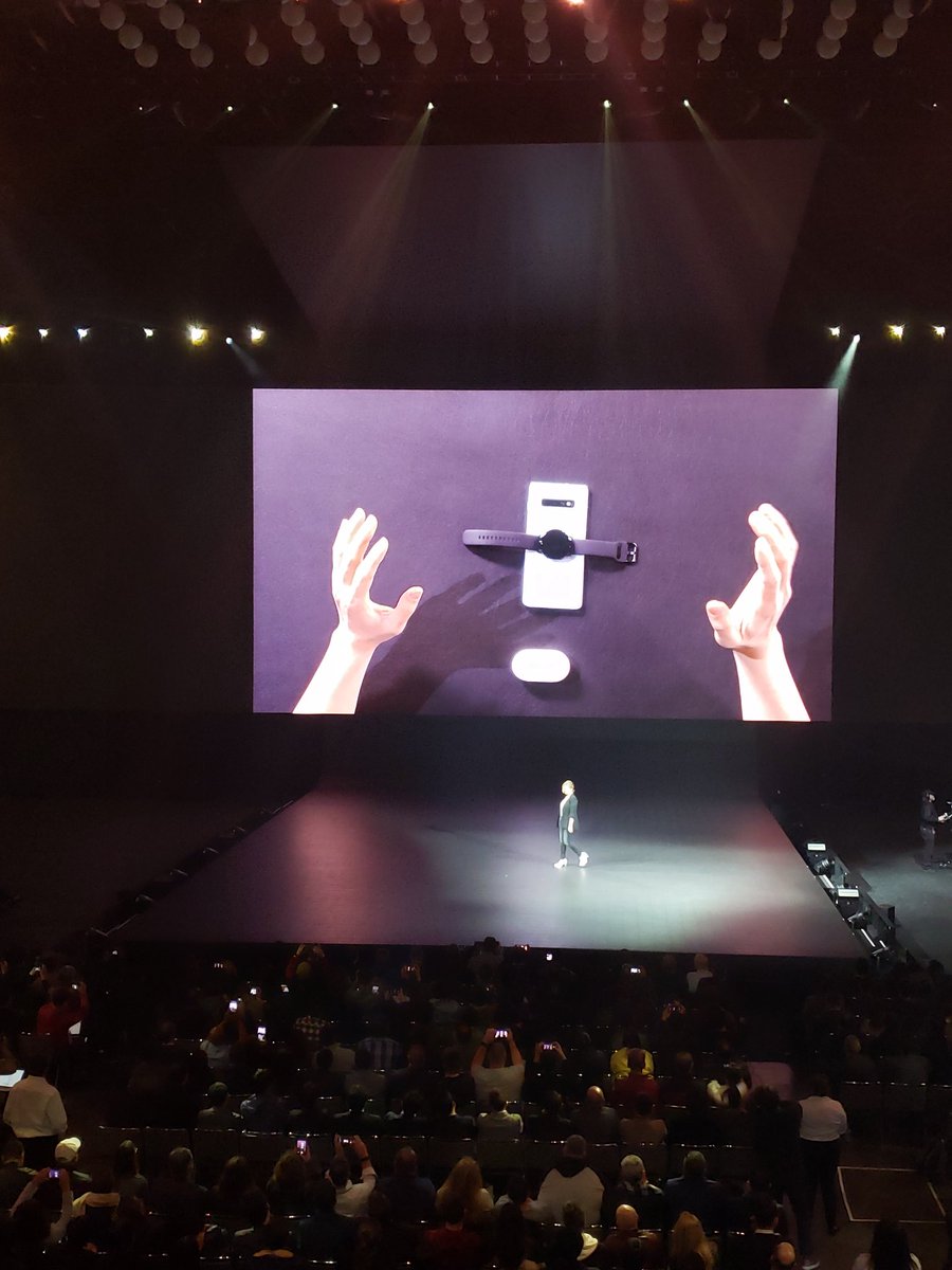 Can charge your Galaxy watch your Galaxy buds or another phone just by touching it to new Galaxy s 10
