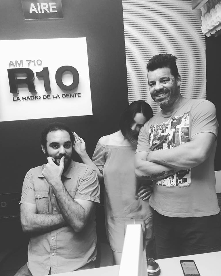 Radio10's tweet photo. #Caminoacasa con #MarioMundo 🚘 Viajan @laquevedoshow @aleariasok @alexisdontorcuato y vos 🚙 @radio10 🎧 5005-0710 📻 https://t.co/sduQdCXedv