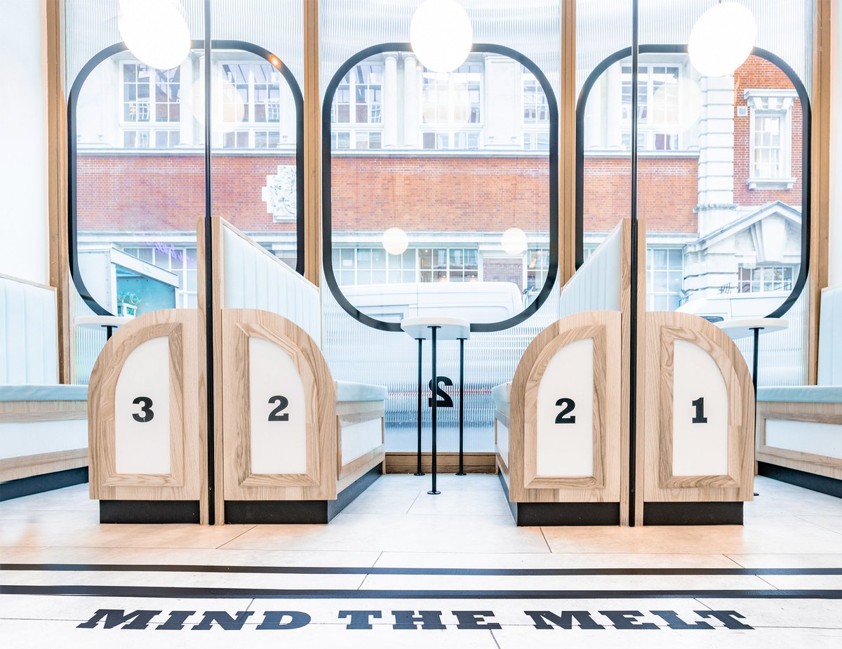 FormRoom tweet media