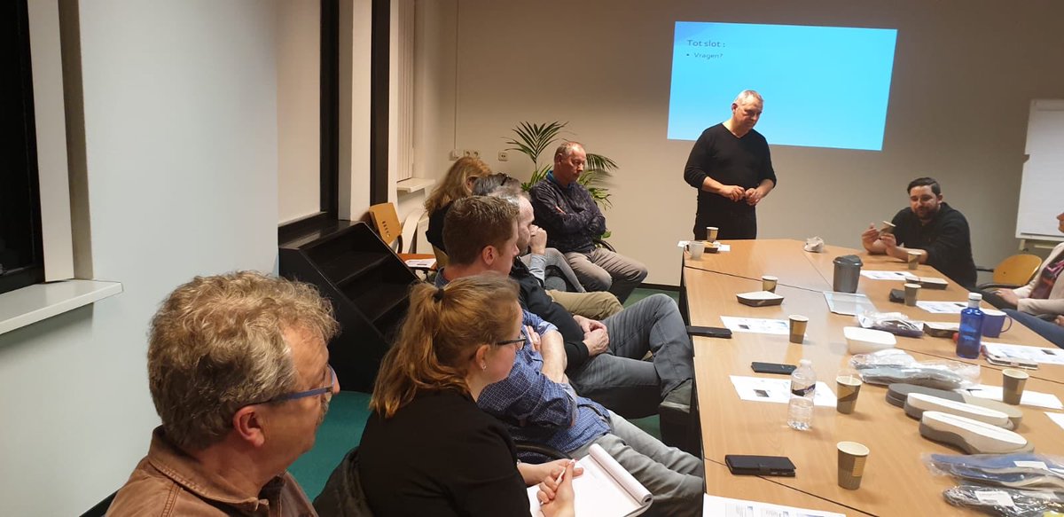 Bij <a href="/Roessingh_RRT/">Roessingh RRT</a> Almelo houdt René van der Sleen informatieavond over #steunzolen #inlays #therapiezolen