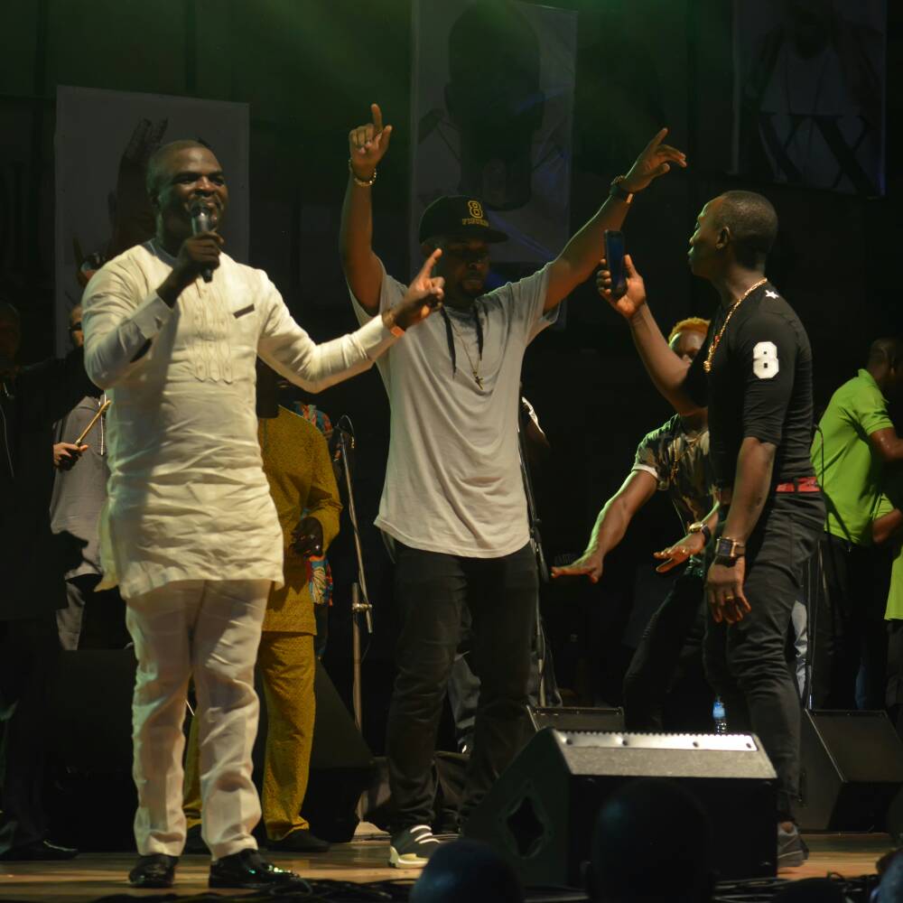 RuggedyBaba's tweet photo. #Throwback #Ruggedconcert 2017 @AFRIKASHRINE I was honoured to have my egbon in the industry Chief Abas Akande @ObesereOfficial rock my stage. God bless you boss https://t.co/J18mS0l5Dw
