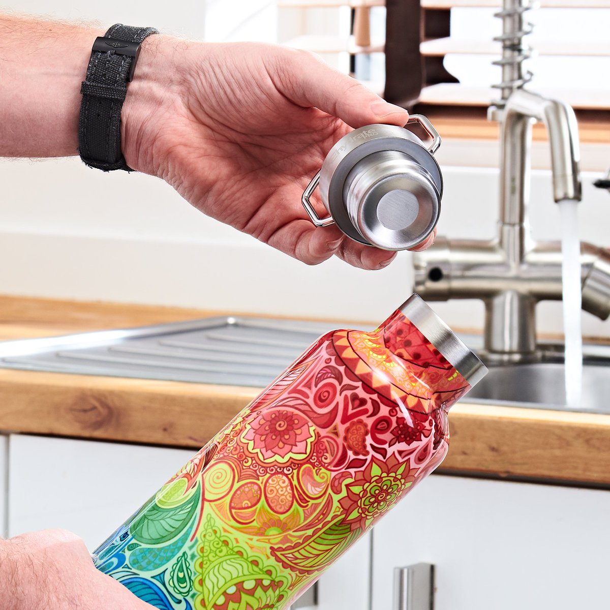 Vibrant new Zen RehdratePro flask get yours today! Get yours using the link in our bio. #water #rehydrate #savetheocean #reuse #noplastic
