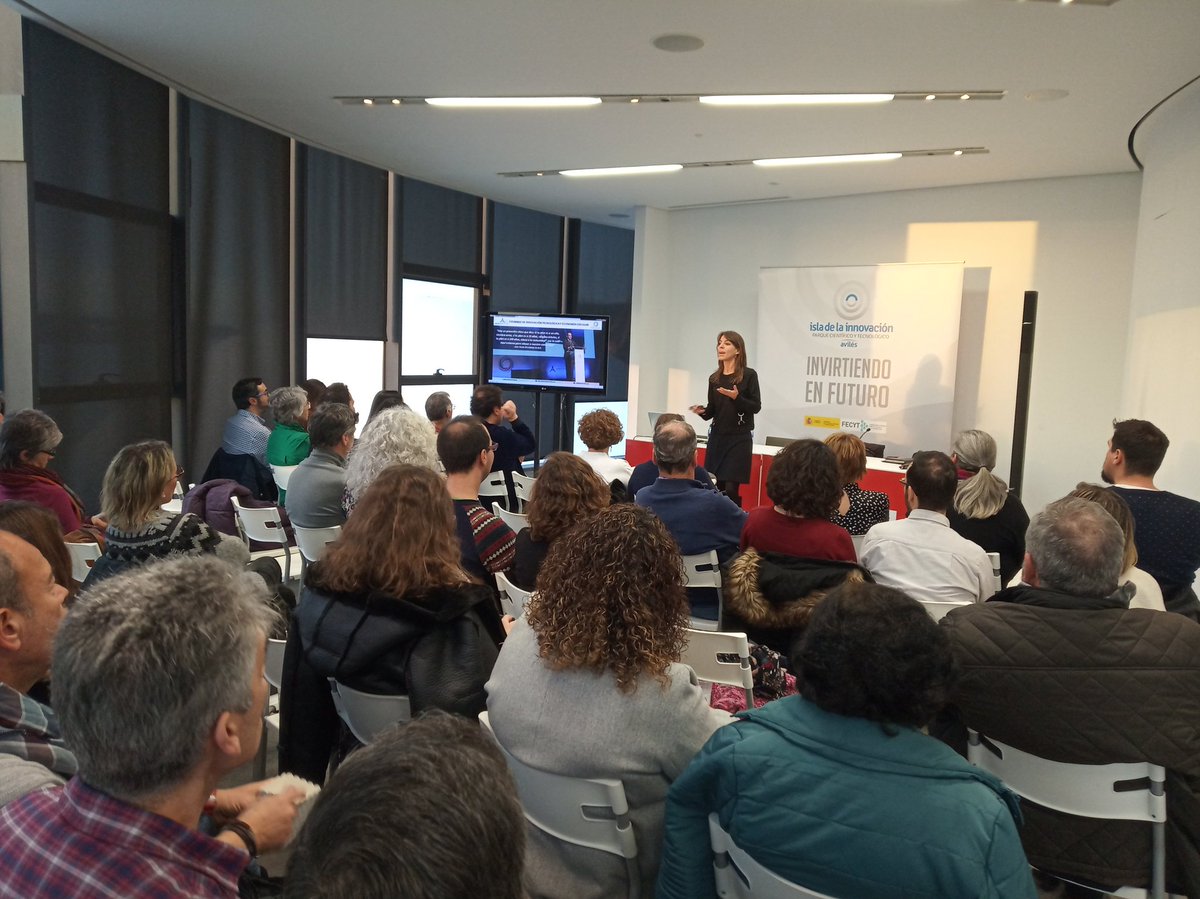 AvilesCon's tweet photo. Arranca nuestro VI #cienciaconpalomitas con Ana Iglesias @EconomyCircular embajadora de @advancedagency #sociedadesinnovadoras #economiacircular #isladelainnovacion #Avilésconciencia @FECYT_Ciencia https://t.co/VyTb4dLOIl