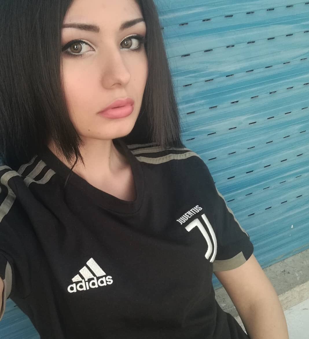 FutbolBabes's tweet photo. Who will win tonight❓

🔁 Rt for Juve
❤️ Like for Atl Madrid https://t.co/FUXeO4i3iz