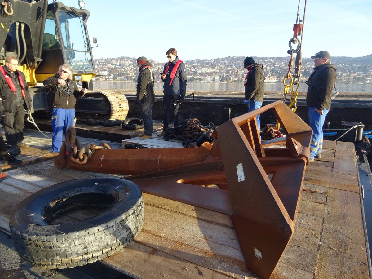 Our - UNIGE, UNIL, EPFL and EAWAG - LeXPLORE platform is in position in Lake Geneva. Let the science begin!
