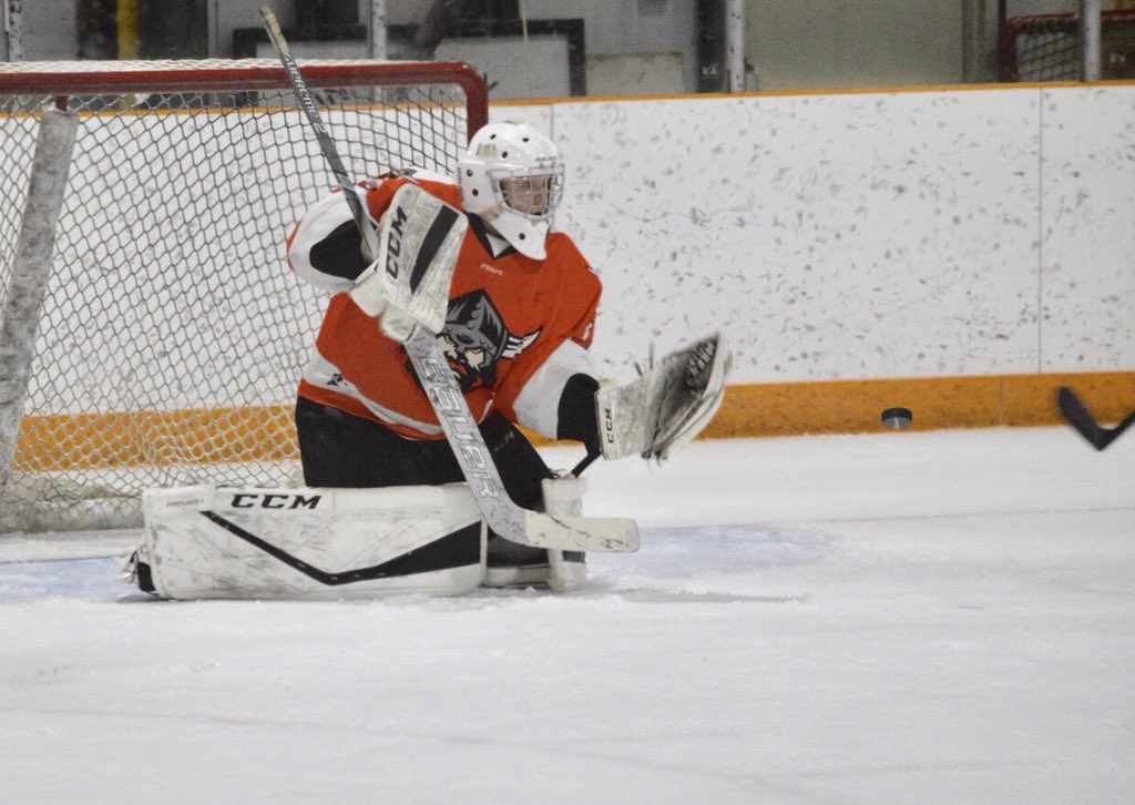 Wendy_Pohl's tweet photo. Play Off Game 1 and Raiders Win 9-3 over Neepawa Tigers 🏒 #Hockey #HighSchool #WHSHL #Killarney #Wawanesa #Raiders #Southwest #Manitoba #Goalie #30 #WIN #HomeGame #TeamSport #HappyHockeyMom #Nikon #GameMoments #BestOfThreeSeries #GoRaidersGo 📷 https://t.co/5XGqFmHv52
