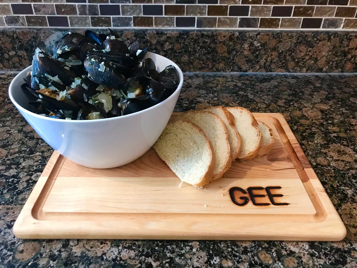 Snow Day with some of my Fav’s  @HarrisTeeter Mussels and Crispy French bread from MY local HT! #myharristeeter