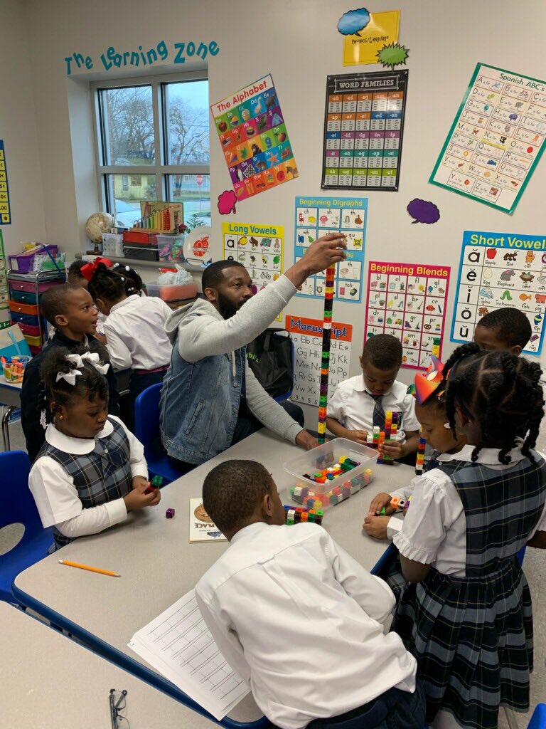 randallwoodfin's tweet photo. Kindergarteners:what set you claim?
Me: city of Birmingham
Me: what yโall doing?
Kindergarteners: counting
Me: can I count with yโall?
Kindergartners: count these leggos
Me: say less
#thelearningzone #newlifechristian https://t.co/tZVbdWTlZM