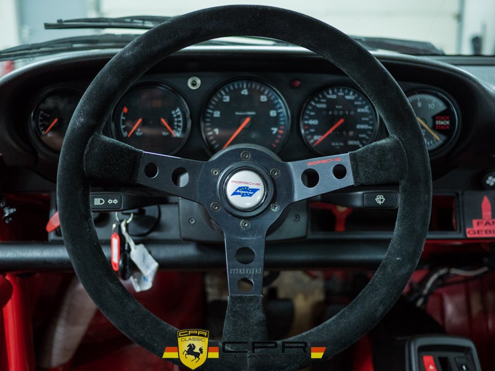 CPR_Classic's tweet photo. 1994 Porsche 993 Supercup Racecar in Guards Red with it's period racing livery! 1 of 40 Supercup Racecars built in 1994, this specific car is 1 of only 3 VIP specification cars. This car is factory equipped with Recaro bucket seats and a 3.8L flat-six producing just over 310hp! https://t.co/8fvIi9af9j