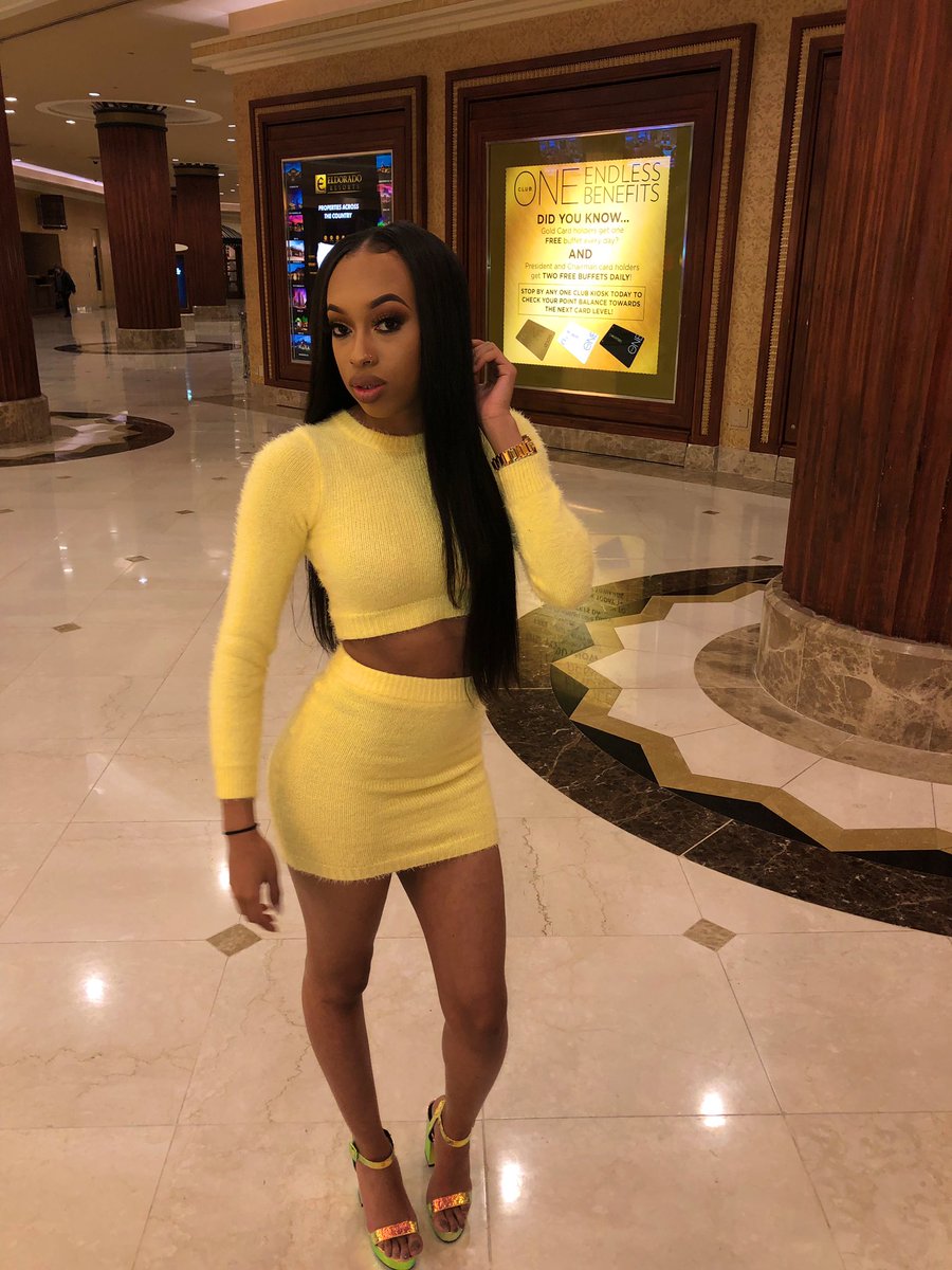 shavoraaaL's tweet photo. 19 19 19🥳💛 https://t.co/RzZmmUByCl