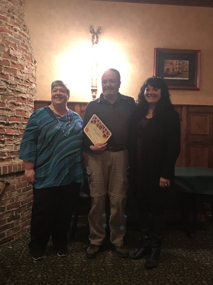 Elisa Park (@decorativediva) on Twitter photo Super excited for our +25 year tenured Associates in D234! 37 years Jeff Spence #156 to top up 1,239 years of Orange Aprons - thank you for your wisdom and service! <a href="/ChrisBergHD/">@ChrisBergHD</a> <a href="/HectorAPadilla/">Hector Padilla</a> @AmackerHDHR <a href="/TTChapman13/">Teresa Chapman</a> <a href="/MarkGiddens/">Mark Giddens</a> Super excited for our +25 year tenured Associates in D234! 37 years Jeff Spence #156 to top up 1,239 years of Orange Aprons - thank you for your wisdom and service! <a href="/ChrisBergHD/">@ChrisBergHD</a> <a href="/HectorAPadilla/">Hector Padilla</a> @AmackerHDHR <a href="/TTChapman13/">Teresa Chapman</a> <a href="/MarkGiddens/">Mark Giddens</a>