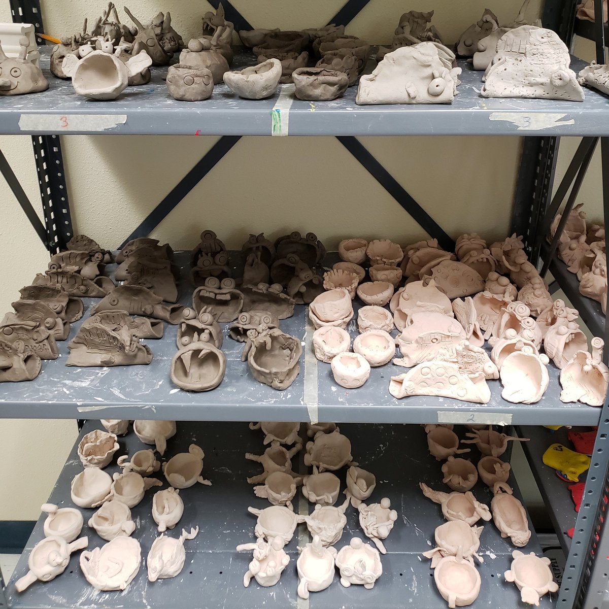 cmac920's tweet image. Clay Clay EVERYWHERE!!! #ALLIN #pisdcreatesart #barronworldfamous