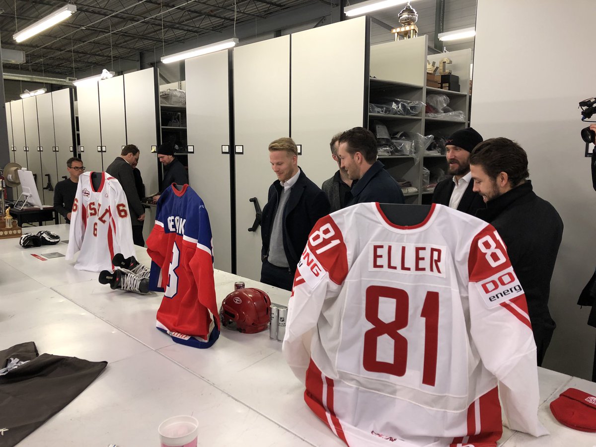 old school capitals jersey