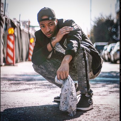 MayMuzic's tweet photo. #NewProfilePic https://t.co/0HWzQiXzbQ