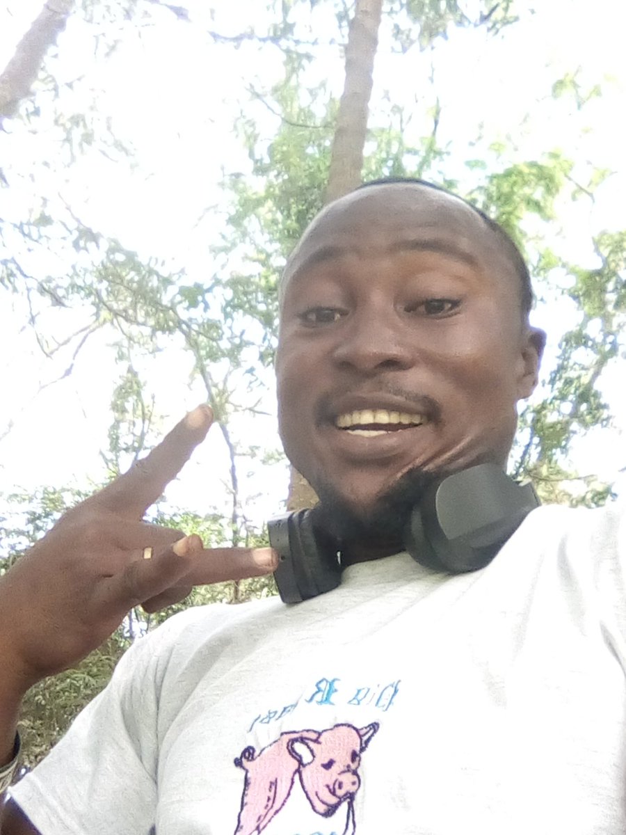 bon_bpn's tweet photo. WHEN YOU CHOOSE THE RIGHT THING, YOU WILL GET THINGS RIGHT. SO THINK BEFORE YOU CHOOSE IN EVERYTHING CHOOSE WISELY.
#BPN
#Rsm_rivArmy
#MPENA_PRODUCE_BY_SHORT https://t.co/vYalPwhnn9