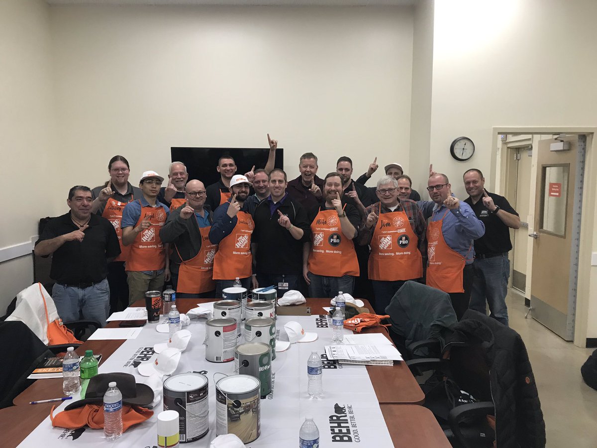 BrianLyonsHD's tweet image. D145’s pro paint training-  thank you Behr for all your support!  You guys rock!!!!  #bestteam #numberone