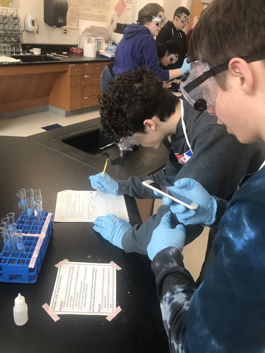 PrincipalPotter's tweet photo. I ❤️ Science! https://t.co/SKGNJ6Tw2d