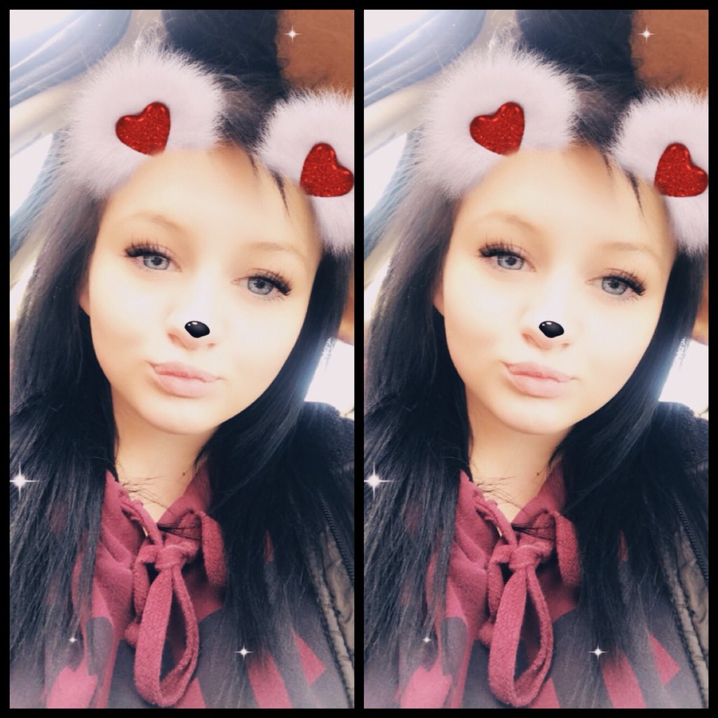 PorterChloey's tweet photo. I’m doing great, if anyone’s wondering 👣🤞🏼 https://t.co/B1M2QQrsVI