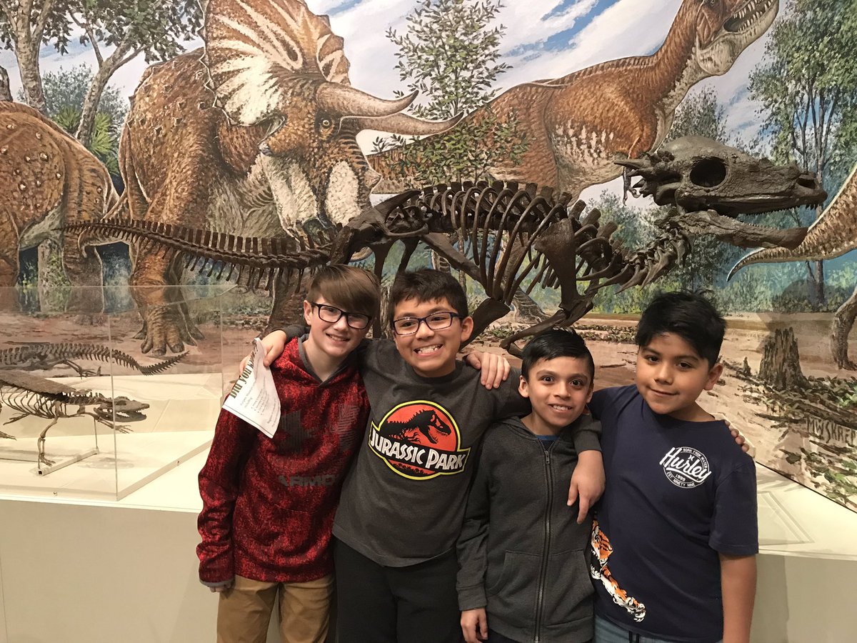 SraSigrist's tweet photo. We had a blast at the @BurpeeMuseum! Thank you Diane Brokaw who made this possible in memory of her son, Zach. ¡Nos encantó nuestra visita hoy! Muchas gracias a Diane Brokaw quien hizo que esto fuera posible en memoria de su hijo, Zach @oeselem #wcusd200 https://t.co/oqSdLPx8Eg