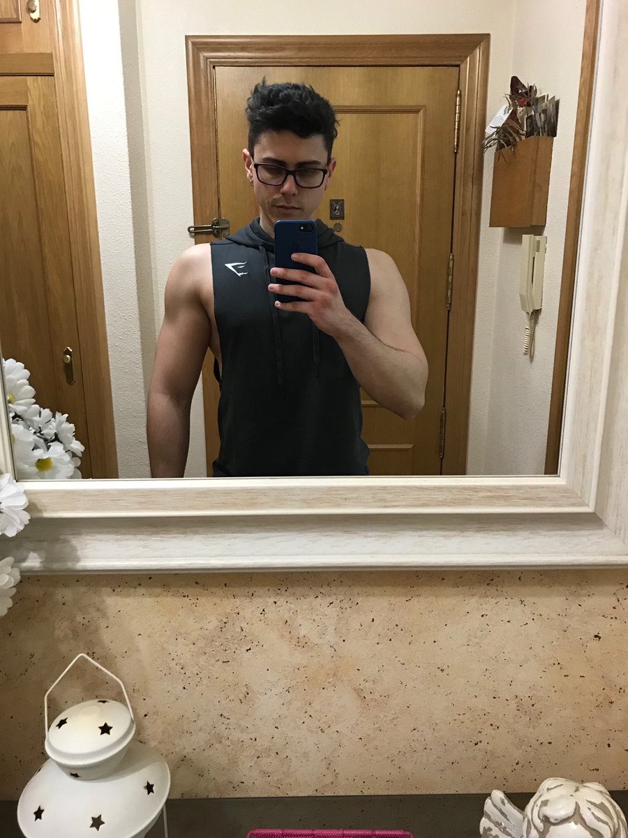 deauveid's tweet photo. 76kg #Fitness #BodyBuilding #Bulkingmode https://t.co/0isLVUPEnj