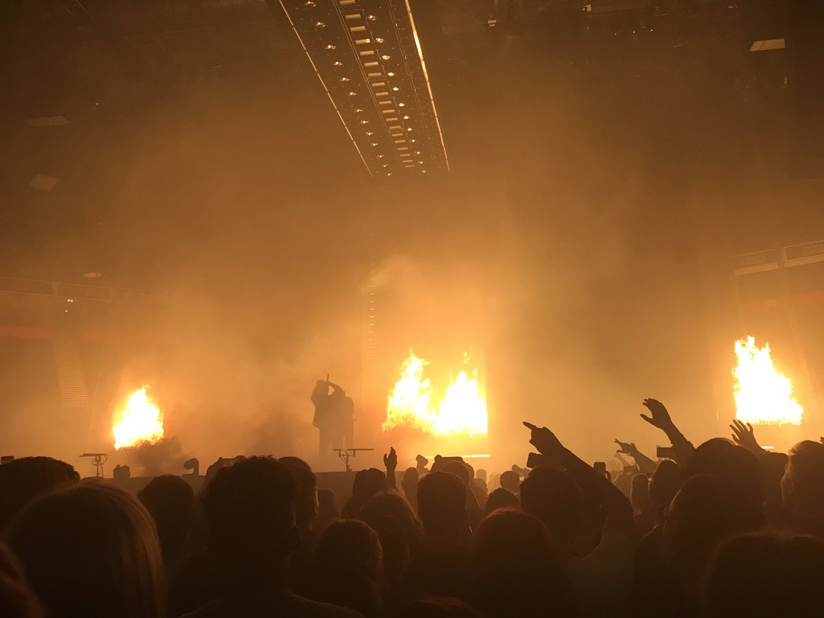 graysonsgooch's tweet photo. @PostMalone was fab in mcr last night 💗💗💗💗 https://t.co/AsWZcbcG0Y