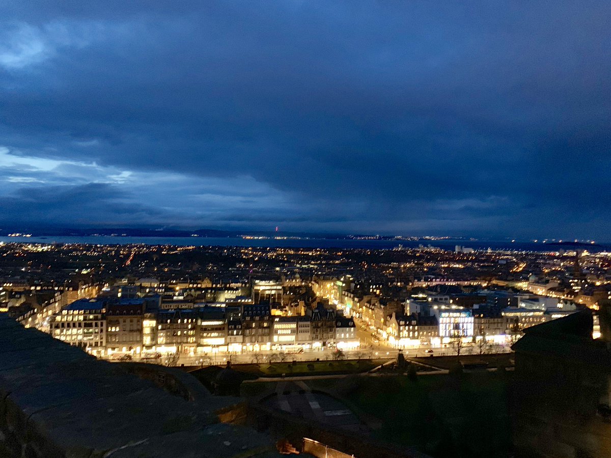 STGAGuides's tweet photo. 🏰👑✨A whole ‘gaggle of @STGAGuides’ up at @edinburghcastle this evening to experience new exhibits and meet key @welovehistory @HistEnvScot Staff to ensure a successful coming season✨👑🏰

#CustomerService #workingtogether https://t.co/GPXWRrc3ZM