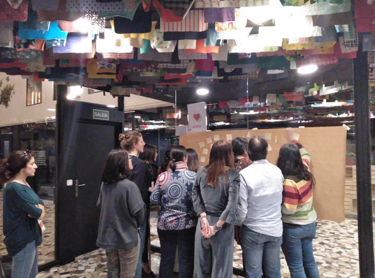 dfcspain's tweet image. Terminamos el tercer día de #LabICAN con las prácticas de facilitación. ¡Aprendiendo para luego lanzarnos a facilitar proyectos! @ImpactHubMAD @mluengop y @agollerizo con la participación de @chiquitectos @CoachSerrano @macajifi @lalunebleue_ @amllcc  #DFCSeMueve