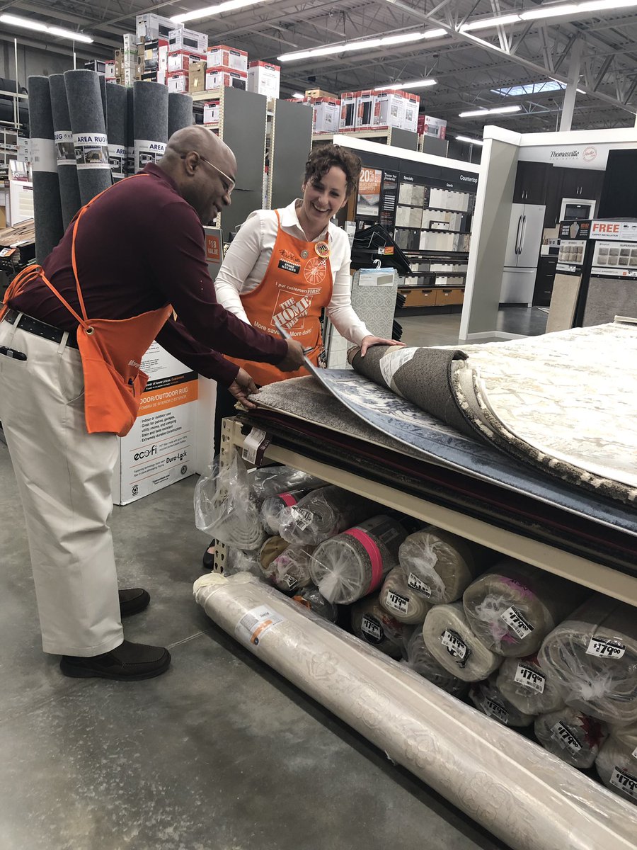 misshd03's tweet image. Productive day with this team!!! DBW successful with planning and actions!! #traintheleader #whatisyour1-2-3Skus #storewalk #businessleaders keep up the great momentum @RickieBoutwell #🙌😊 #goals @SaraArmstrong21 @rencassidy