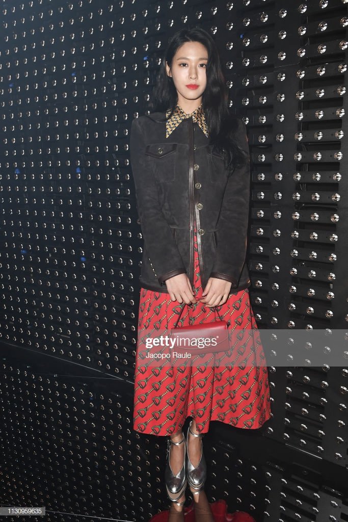 seolhyun_tw's tweet photo. MILAN, ITALY - FEBRUARY 20: Seol Hyon attends the Gucci show during Milan Fashion Week Autumn/Winter 2019/20 on February 20, 2019 in Milan, Italy. (Photo by Jacopo Raule/Getty Images for Gucci) https://t.co/CBm5EWLhFE